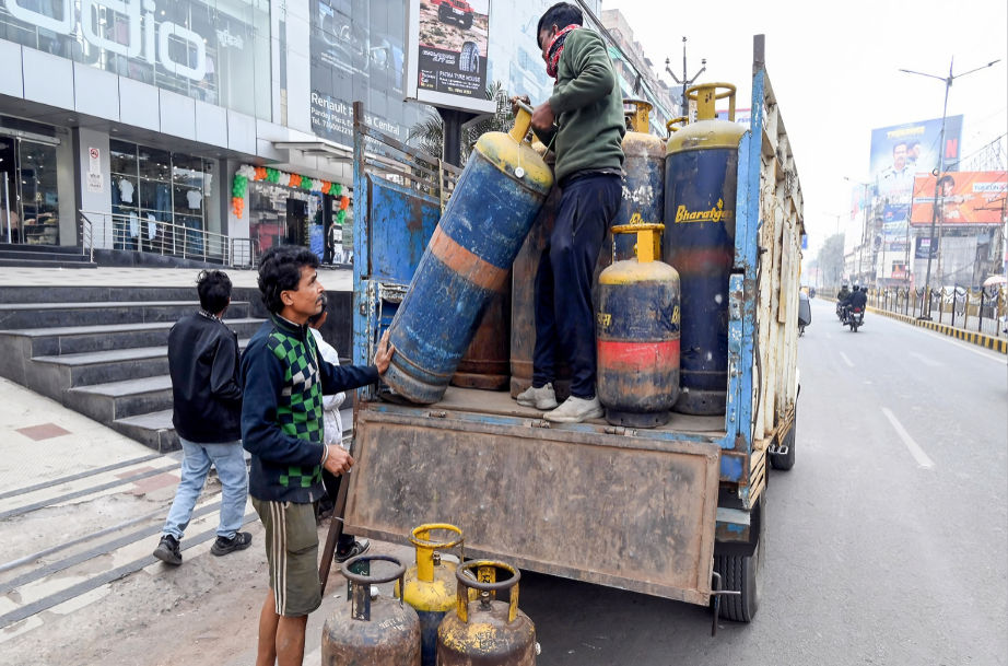 Petroleum Ministry raises allocation of states’ non-domestic LPG to 70% of the pre-crises level